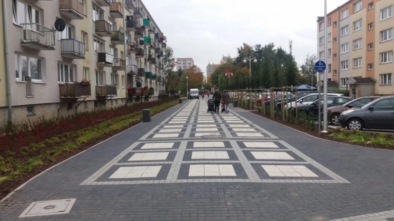 Nowy deptak z nową organizacją ruchu