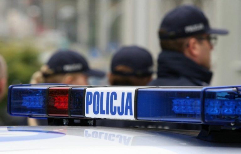 Łupy chowali pod podłogą