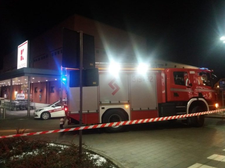 Alarm bombowy w swarzędzkim Kauflandzie