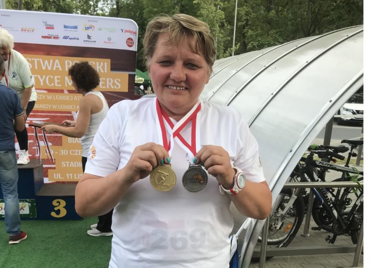 Swarzędzcy mastersi  z medalami