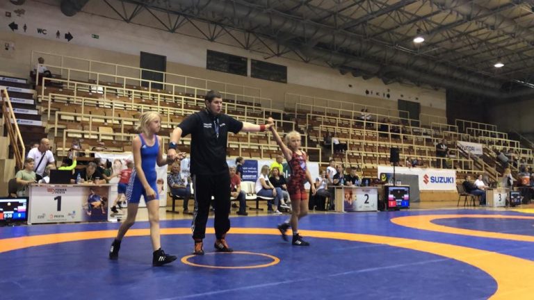 Ania Starszak na podium Międzynarodowych Mistrzostw