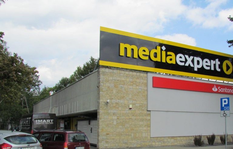 Media Expert zamiast Piotra i Pawła