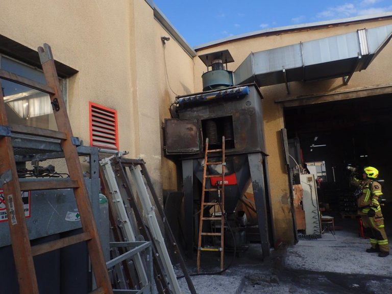 Pożar w zakładzie produkcyjnym