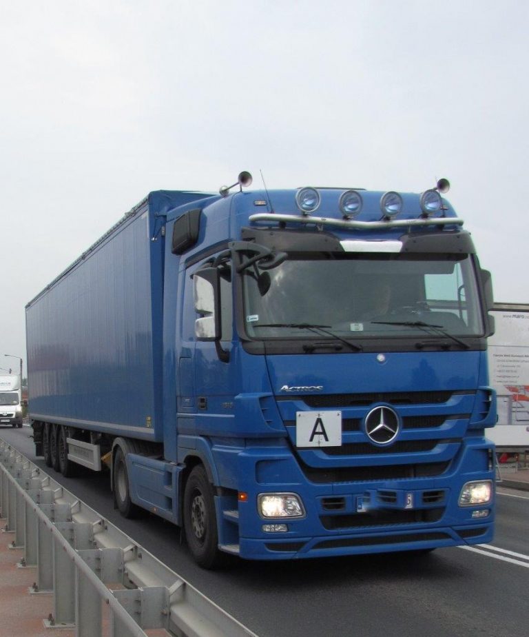 Zalasewo oblężone TIRami