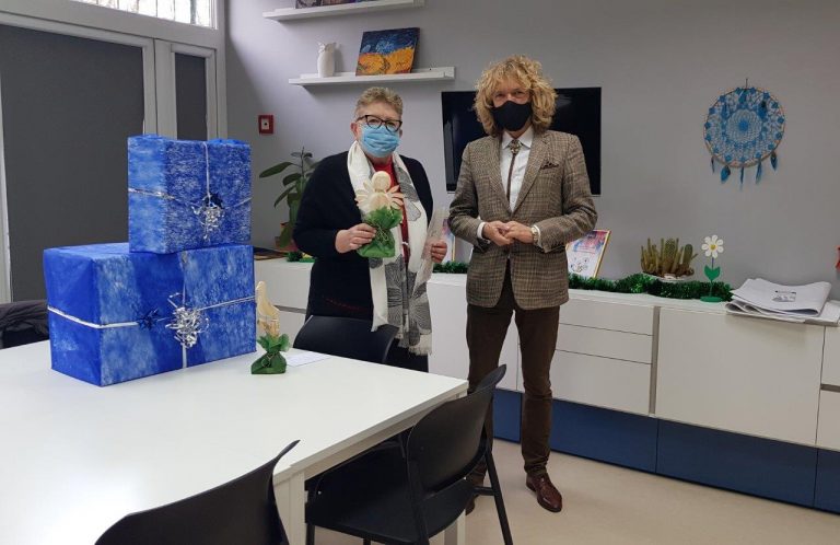 Świąteczna paczka dla podopiecznych Stowarzyszenia