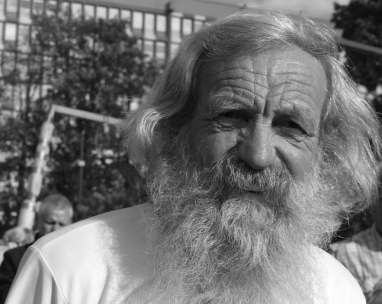 Aleksander Doba nie żyje