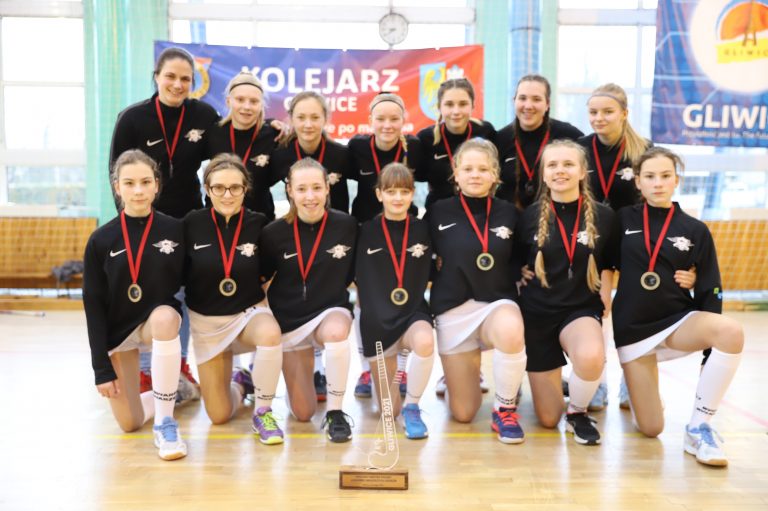 Złote juniorki młodsze Swarka