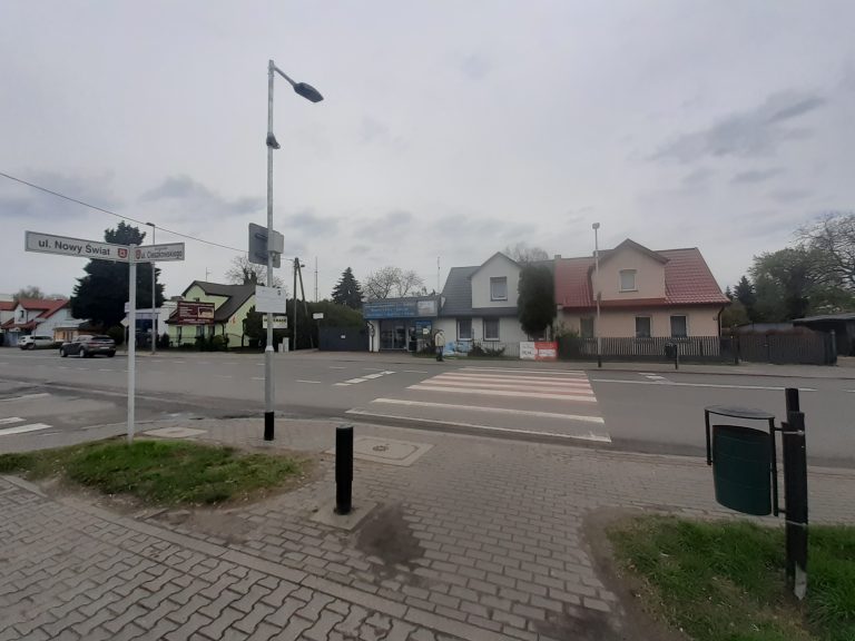 Robi się jaśniej na swarzędzkich drogach