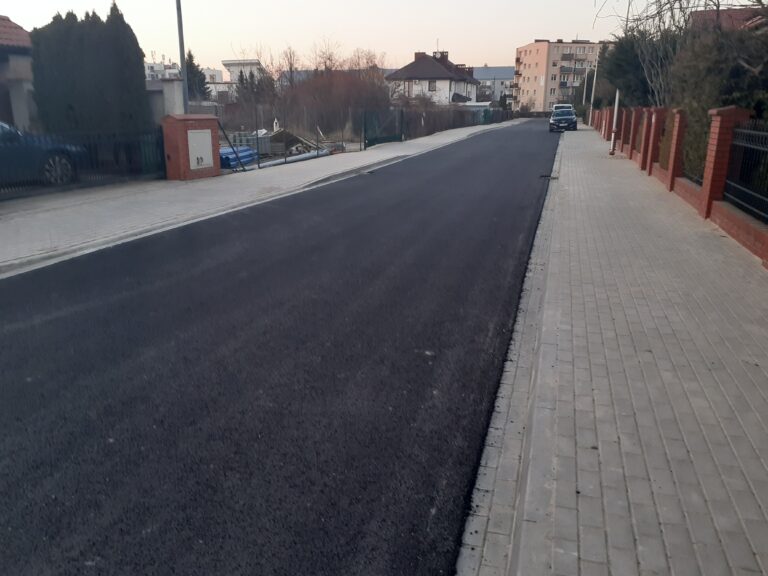 Górków wreszcie z asfaltem