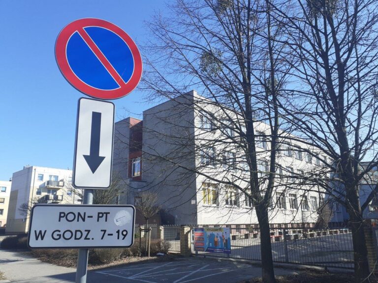 Walka o miejsca postojowe pod „piątką”?