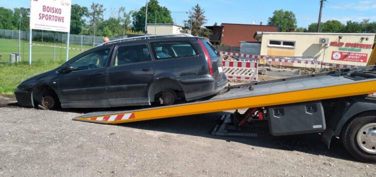 Przybywa miejsc parkingowych