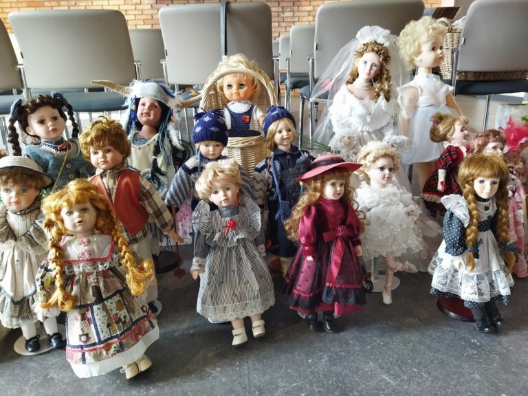 Ulubione zabawki z dzieciństwa w SCHiS