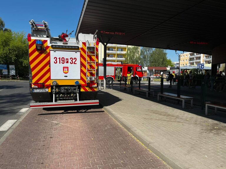 Pożar autobusu na pętli