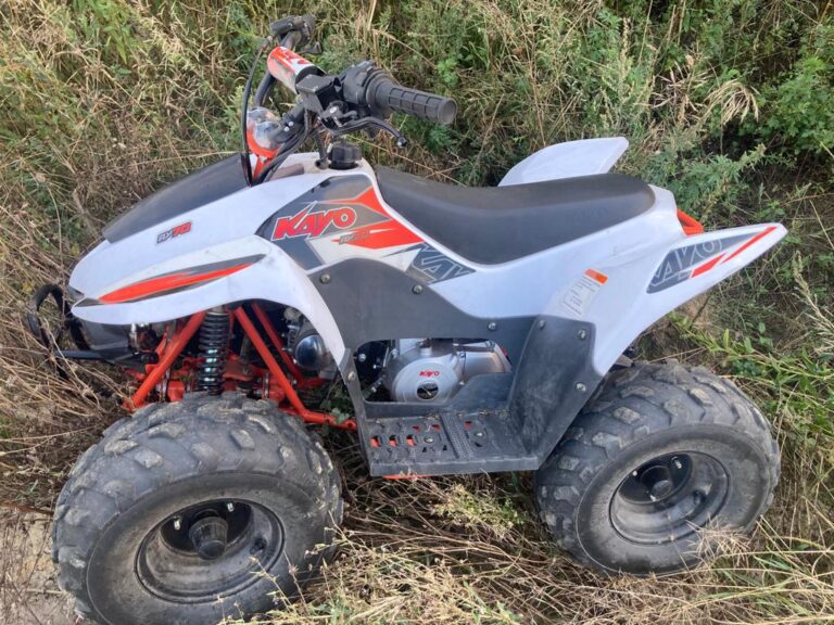 Szaleńczy rajd quadami nad jeziorem