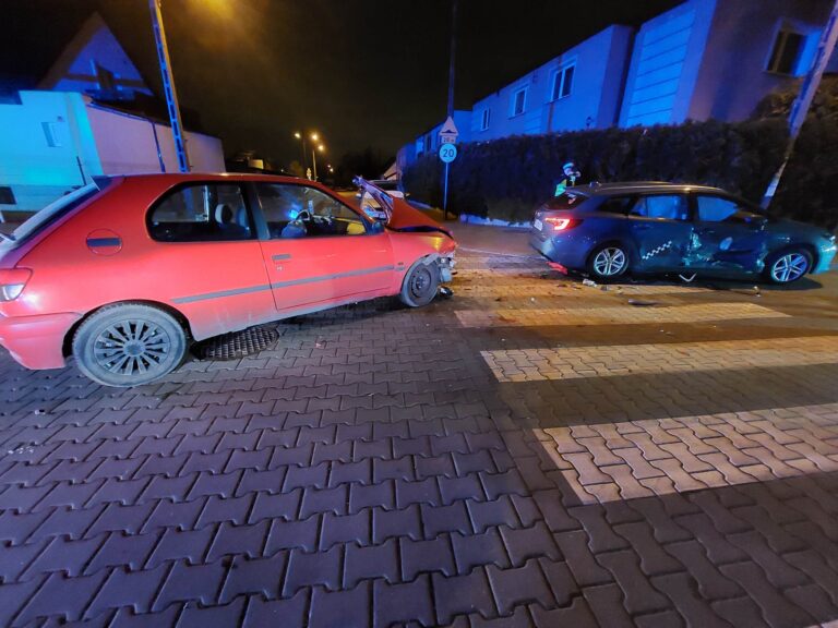 Groźne zderzenie na krzyżówce