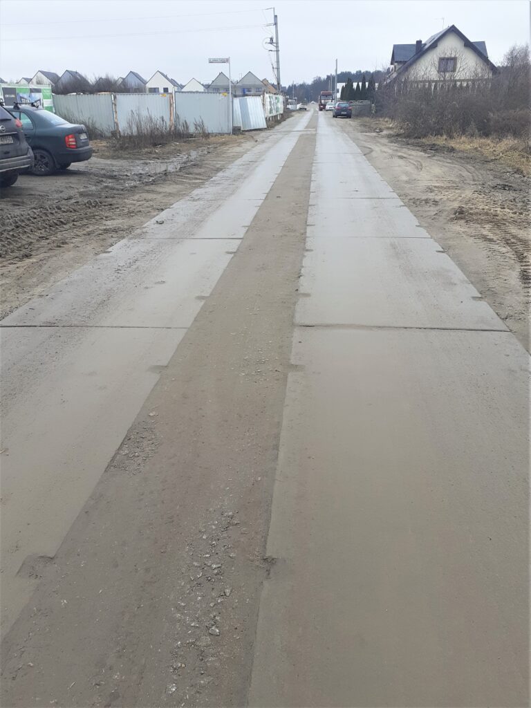 Gmina „wypłytuje” kolejne gruntówki