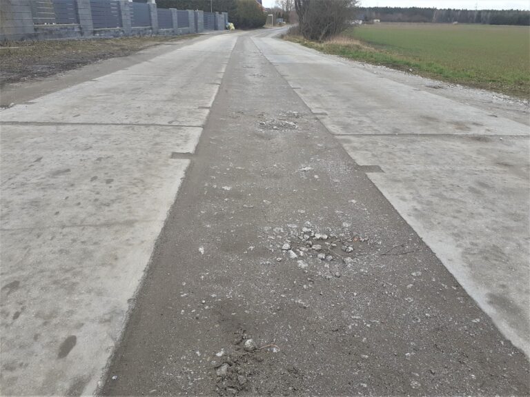 Czas na walkę z gruntówkami