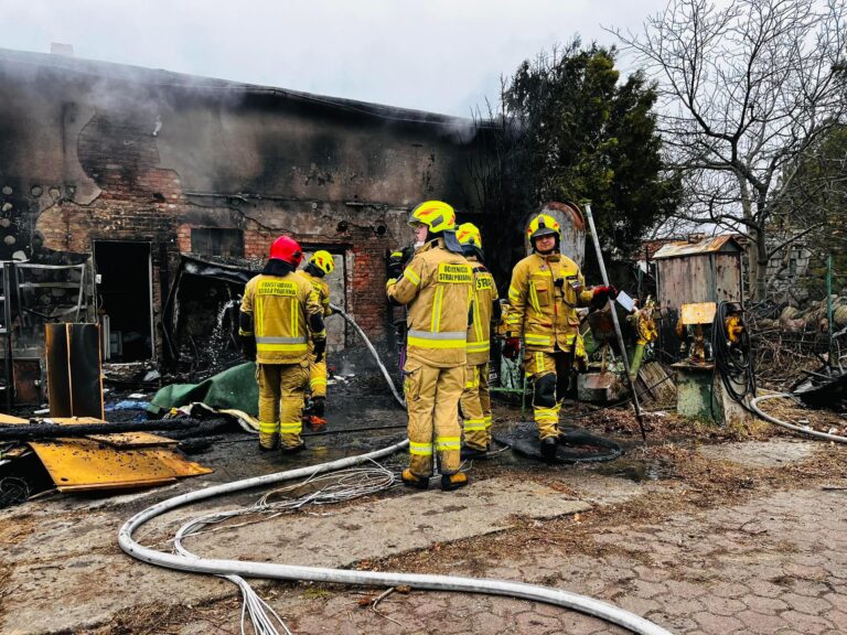 Budynek w płomieniach