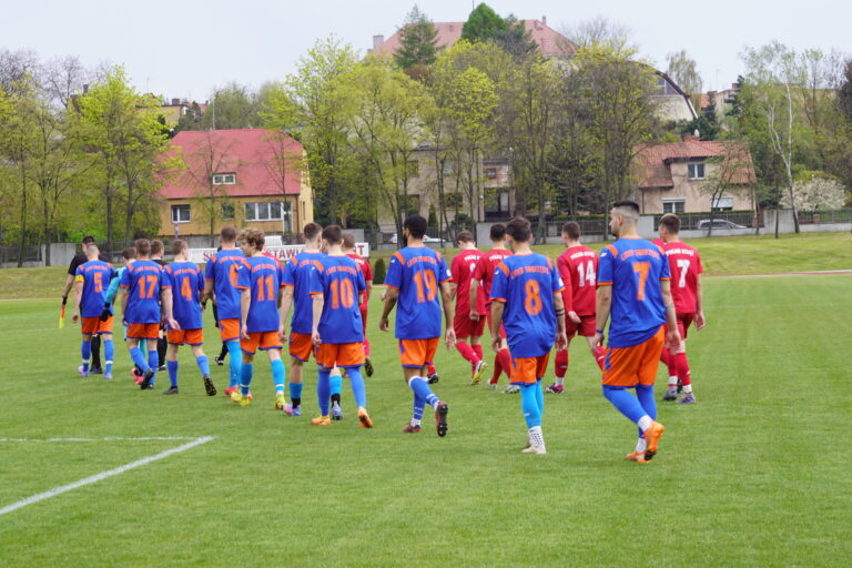 Zwycięska majówka piłkarzy Lidera