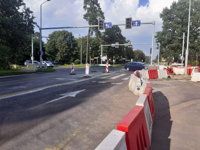 Rondo w Kobylnicy na start!