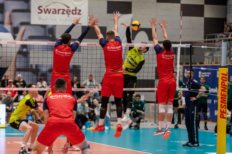Gwiazdy światowej siatkówki znowu zagrają w Zalasewie!