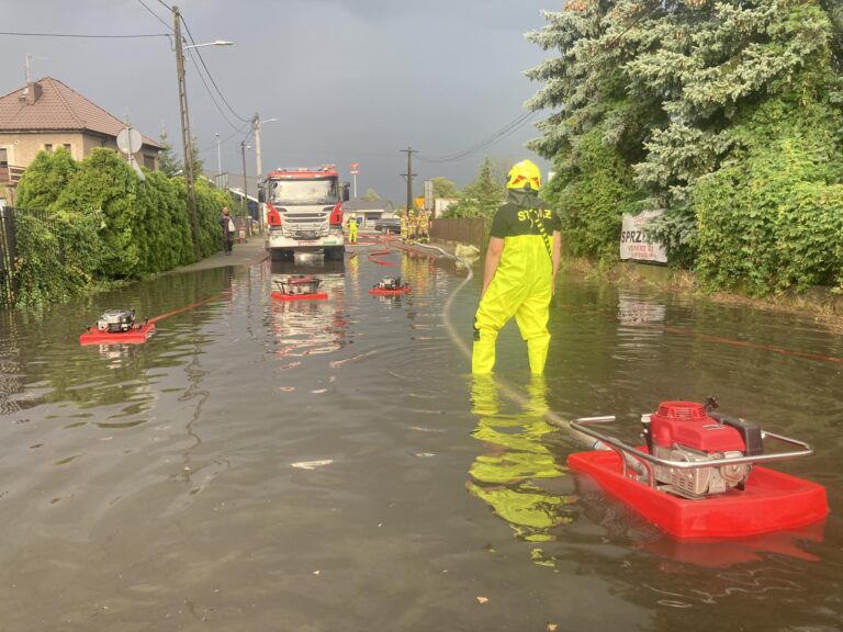 Część ulic pod wodą