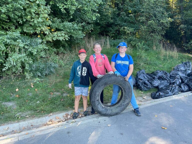 Sprzątaliśmy za śmiecących