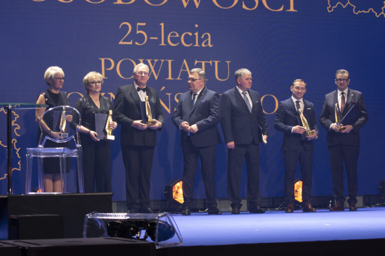 Swarzędzanie z wyróżnieniami Powiatu