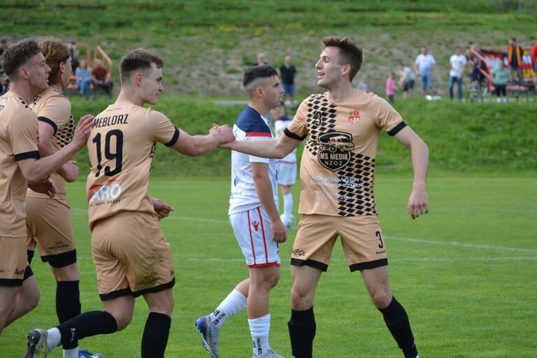 Swarzędzki Meblorz wygrywa po ciężkim meczu