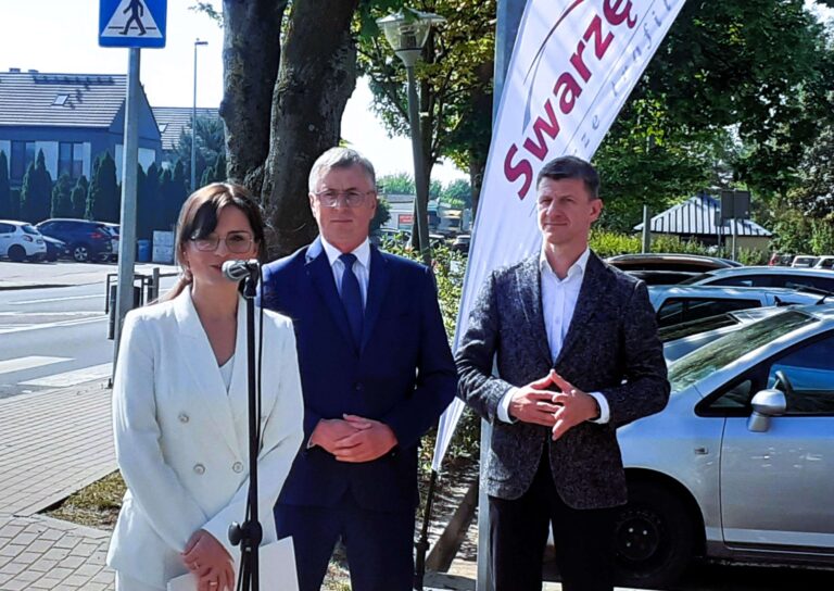 Wojewoda daje kasę na zebry!