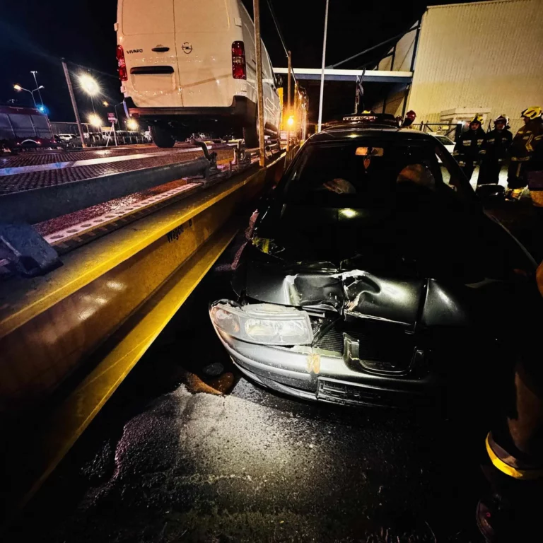 Zderzenie osobówki z pociągiem w Jasinie!