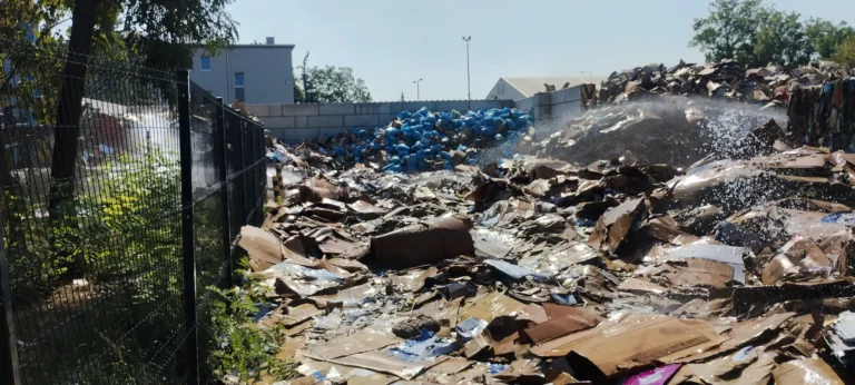 Pożar na swarzędzkim składowisku