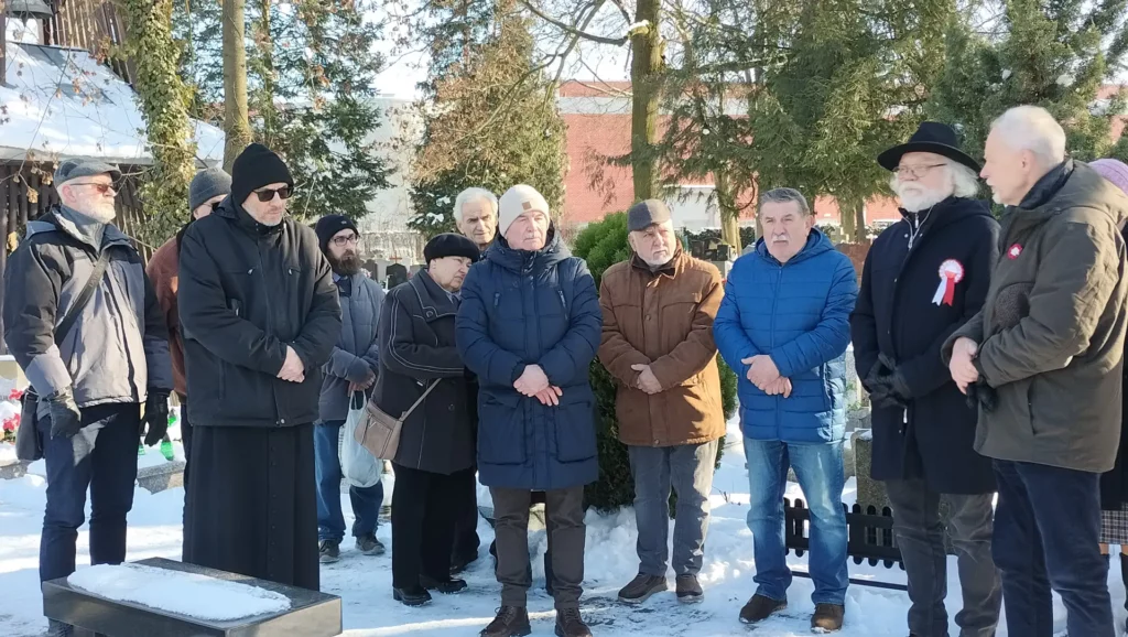 Grob 3 Tygodnik i Portal Swarzedzki