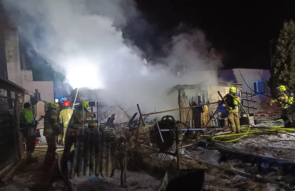 Groźny pożar na Paderewskiego 1 Pozar 2 Tygodnik i Portal Swarzedzki