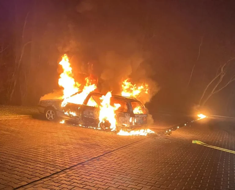 W Swarzędzu spłonęło kolejne auto