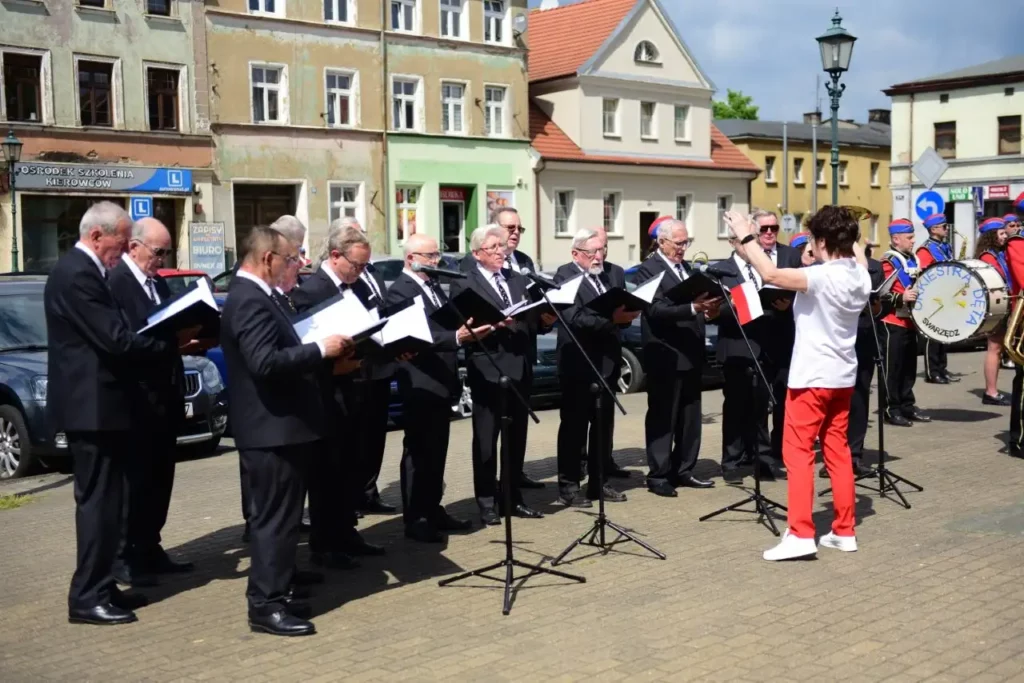 maj 4 Tygodnik i Portal Swarzedzki