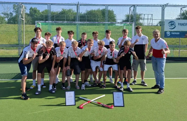 Brązowy medal juniorów Swarka!