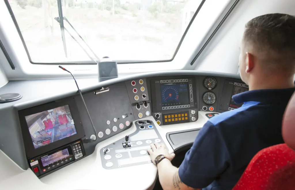 Koleje Wielkopolskie ruszają z letnią ofensywą: nowe połączenia, konkurs artystyczny i kampania rekrutacyjna 2 KOleje 2 Tygodnik i Portal Swarzedzki