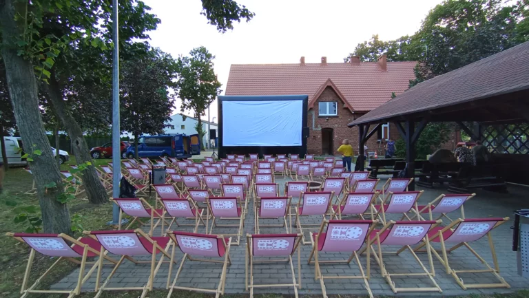 Paczkowo z kinem letnim!