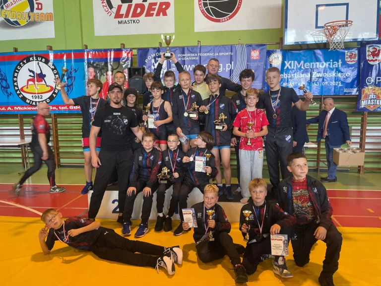 Swarzędzcy zapaśnicy z workiem medali!