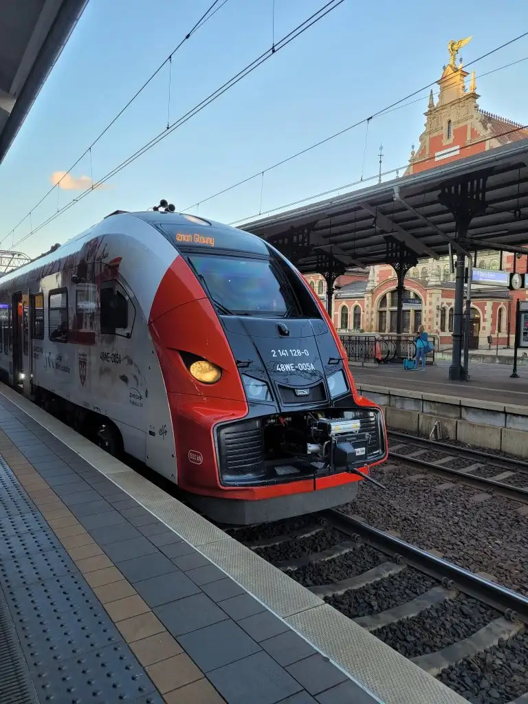 Nowe pojazdy, rozstrzygniecie konkursu „Pociąg do sztuki” oraz Targi TRAKO 2 Trako 1 Tygodnik i Portal Swarzedzki