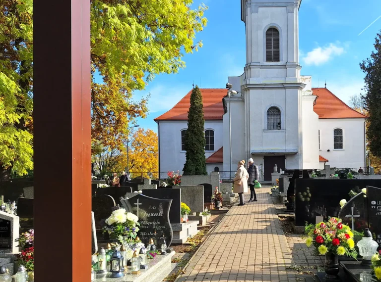 O której procesje na swarzędzkich cmentarzach?