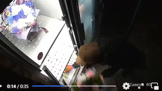 Napad na… swarzędzki kwiatomat