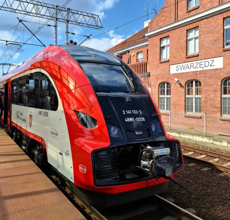 Megafony na swarzędzkiej stacji dają do wiwatu!