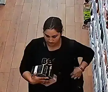 Wykradła perfumy z galerii handlowej?