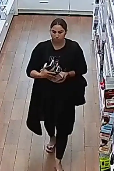 wykradla perfumy 2 Tygodnik i Portal Swarzedzki