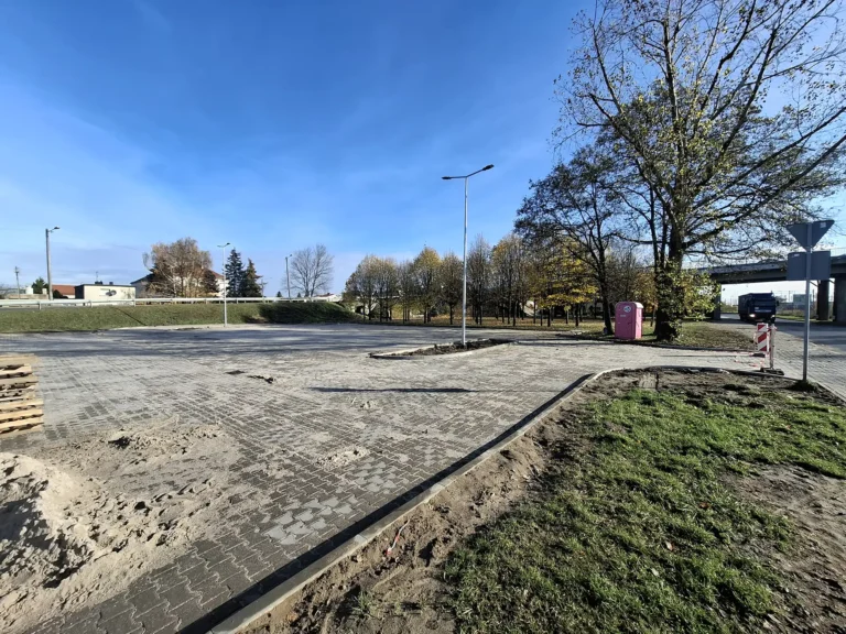 Będzie parking przy wiadukcie na Polnej