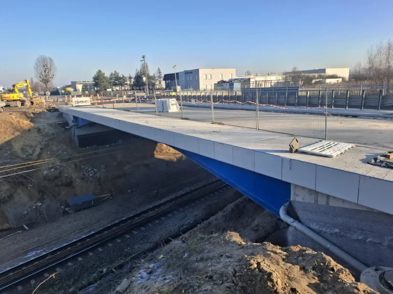 Wiosną pojedziemy nowym wiaduktem?