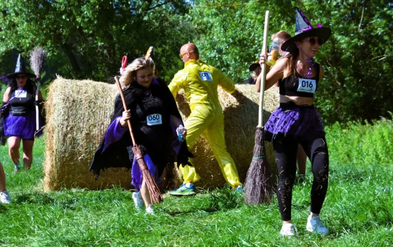 Odleć z nami, czyli Garby z Biegiem na Miotłach!