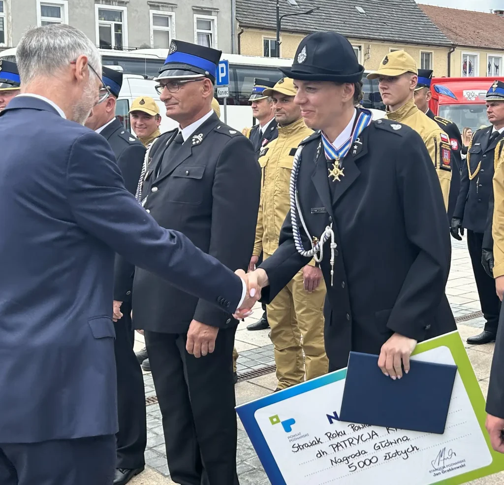 Druhna z Kobylnicy Strażakiem Roku w Powiecie! 10 druhna 2 Tygodnik i Portal Swarzedzki